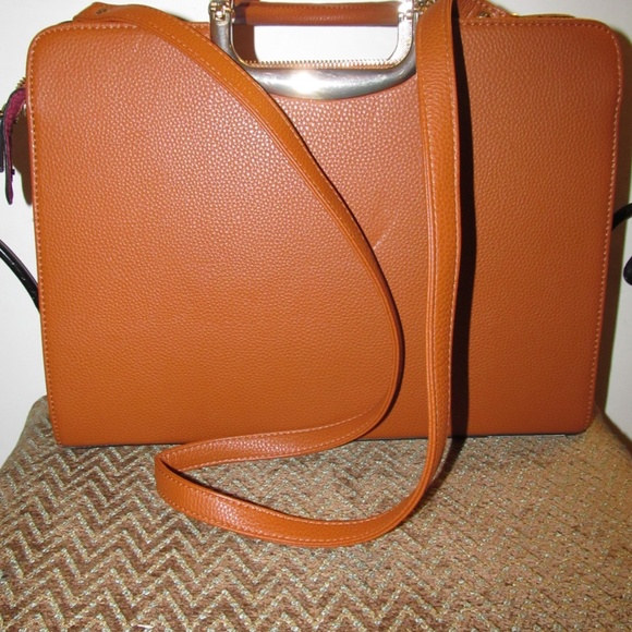 Dasein Vegan Leather Large Satchel Style Bag - Gorgeous! - Picture 2 of 9